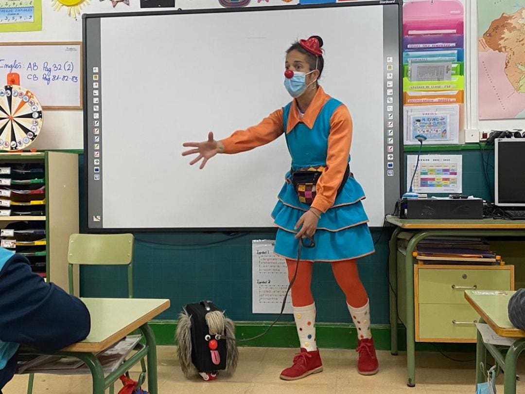 pupa clown payasos de hospital colegio cruz de piedra jumilla 7