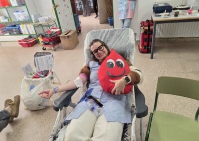 v campaña donacion de sangre colegio cruz de piedra 27