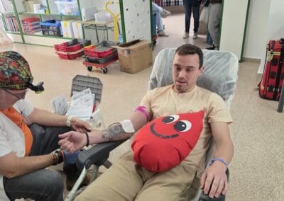 v campaña donacion de sangre colegio cruz de piedra 38